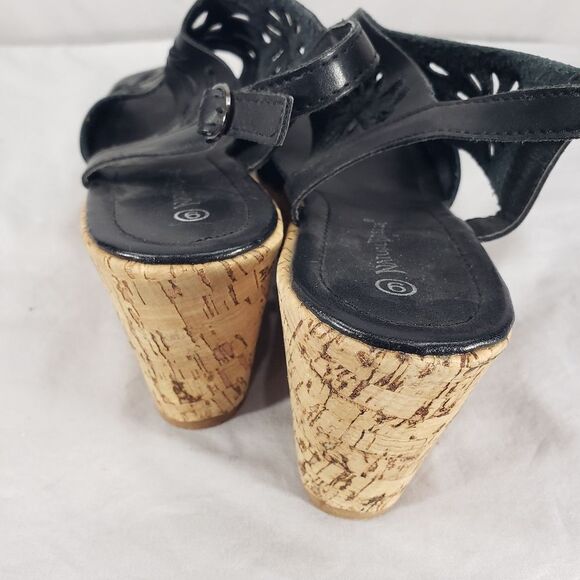 Nature Breeze Women’s Black Wedge Flower Pattern Shoes size 9 NWOT Nature breeze - Picture 5 of 7